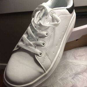 NEW Arizona Encore Platform Sneakers 7.5